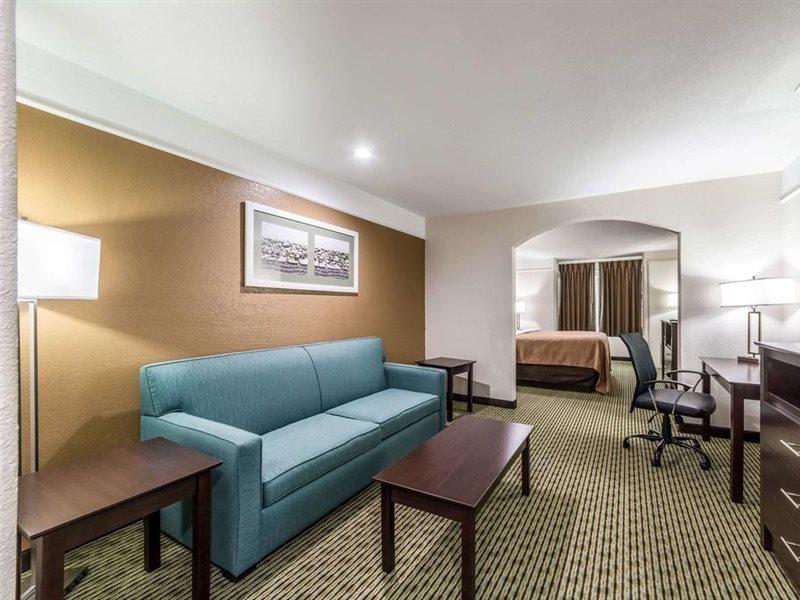 Quality Inn & Suites Seaworld North Σαν Αντόνιο Εξωτερικό φωτογραφία