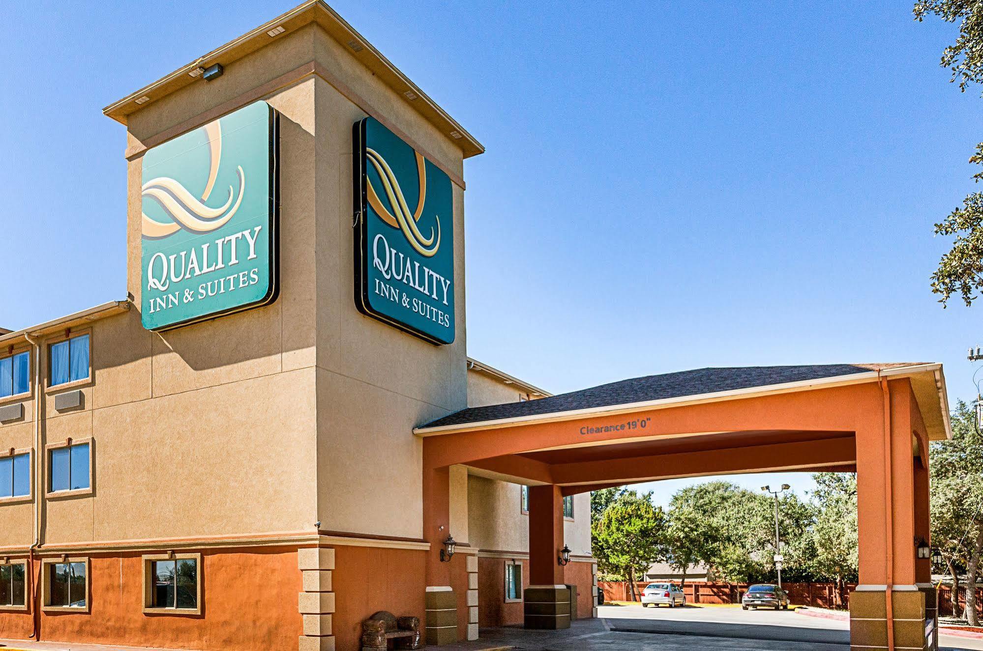 Quality Inn & Suites Seaworld North Σαν Αντόνιο Εξωτερικό φωτογραφία